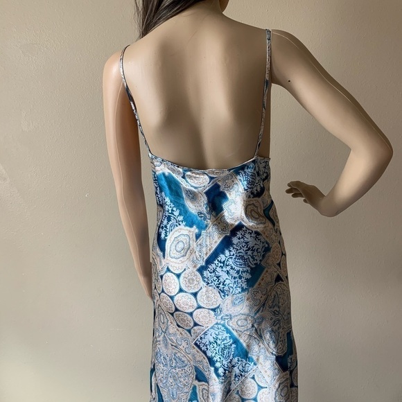 Inner Most Blue Slip - Picture 5 of 7